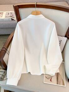 GlowEve CURVE Blus Putih Ukuran Besar Motif Polkadot dengan Tali Leher - MultiWarna - View 2