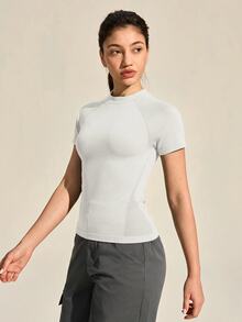 In My Nature 女款純色抓皺修身百搭日常戶外T恤 - 白色 - 查看 6
