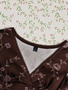 IslaSuriya Women's Summer Elegant Floral Print Top - Multicolor - View 3