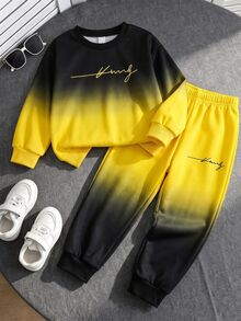 بلوزة رياضية كاجوال بسيطة بطبعة حروف وياقة دائرية بتدرج لوني خريفي وبنطال مطابق للأولاد الرضع، مثالية للربيع والصيف. - متعدد الألوان - مشاهدة 4