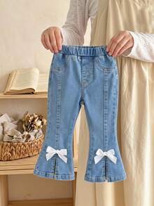 SHEIN Vintaside Kids 女嬰日常可愛日系甜美時尚喇叭牛仔褲 畢業派對 牛仔藍 夏季秋季 - 中等水洗藍 - 查看 1