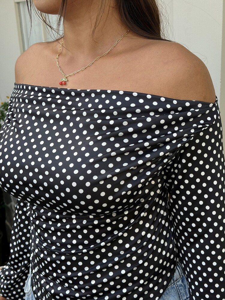 GalTyme Plus Size Women Black And White Print Off-Shoulder Long Sleeve Fitted T-Shirt Night Brunch Autumn Casual 1960s - Black and White - View 6