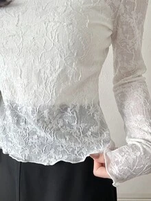 FRIFUL 女款波浪荷葉邊白色花卉鬆身對比色邊短袖T恤，夏季休閒優雅浪漫上衣，適合派對約會之夜，可愛風格 - 米色 - 查看 7