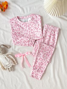 SHEIN 兒童青少年女孩可愛豹紋印花針織套頭上衣家居睡衣套裝，買1送1，舒適休閒日常修身貼身款 - 淺粉色 - 查看 8