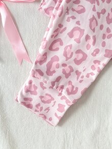 SHEIN 兒童青少年女孩可愛豹紋印花針織套頭上衣家居睡衣套裝，買1送1，舒適休閒日常修身貼身款 - 淺粉色 - 查看 4