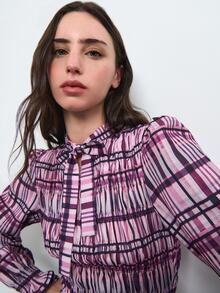 Nöista Light Pink Plaid Ruched Top, Fitted, Retro Elegant 80s 70s, Cute, Ruffle, French Casual Fall, Artistic Dates Office Tea Party Work Brunch, Romantic - Pink - View 4