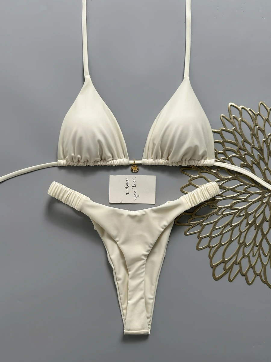 SHEIN Swim Set Bikini Wanita Musim Semi/Panas Warna Polos Leher Halter dengan Dekorasi Logam, Putih Seksi untuk Pesta Pantai