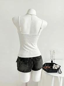 Elamini Top de tirantes con hebilla anular y fruncido para mujer, uso casual diario & vacaciones - Blanco - Ver 2