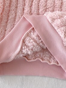 SHEIN Playful Pals 3件組女嬰連帽上衣褲子套裝 可愛甜美粉色熊刺繡蝴蝶結 羅紋毛絨長袖連帽加厚 戶外派對冬季公主保暖包 - 淺粉色 - 查看 11
