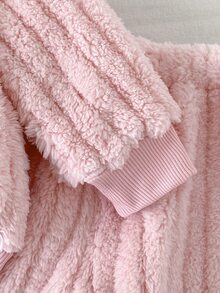 SHEIN Playful Pals 3件組女嬰連帽上衣褲子套裝 可愛甜美粉色熊刺繡蝴蝶結 羅紋毛絨長袖連帽加厚 戶外派對冬季公主保暖包 - 淺粉色 - 查看 8