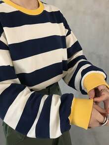 FRIFUL Women's Round Neck Striped Patchwork Casual Versatile Daily Wear T-Shirt Graphic Tee - Black and White - View 3
