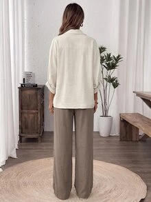 Easowa 米色柔軟美拉德風 3 件套女款 2024 秋季套裝 優雅休閒 防曬襯衫 修身西裝外套 寬腿褲 旅行穿搭 紫色 - 卡其色 - 查看 7