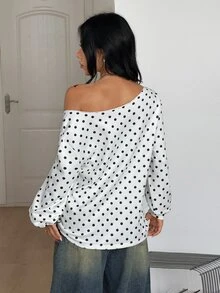 Coolane 女款秋季休閒外出極簡基礎日常穿搭不對稱領鬆款白色波點長袖T恤 - 黑與白 - 查看 6