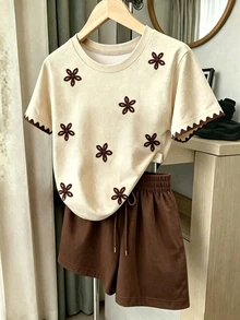 Resyla Women's Soft Apricot Floral Short Sleeve Set, Loose Round Neck Lace Trim T-Shirt And Drawstring Casual Shorts 2-Piece Outfit - Multicolor - View 3