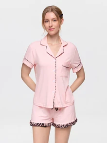 Bonmuse 2pcs Women's Full-Length Solid & Leopard Print Coordinated Set, Featuring Leopard Print Trim, Button-Front Cardigan, Elastic Waist Shorts With Bow Decor And Ruffle Hem, Soft & Breathable Fabric, Casual & Comfortable Loungewear Set - Pink - View 4
