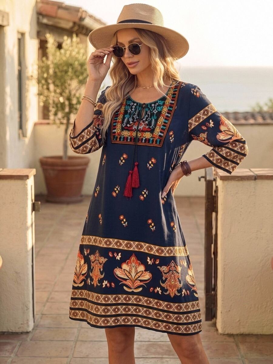 EMERY ROSE Váy dài màu xanh cổ buộc tua rua hoa Đầm mùa hè - Nhiều màu - Xem 1