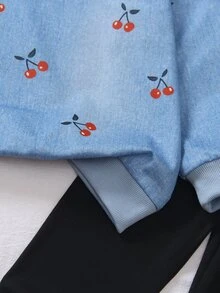 女童櫻桃印花仿牛仔長袖衛衣 + 黑色內搭褲 2件組休閒套裝 春秋款 - 藍色 - 查看 4