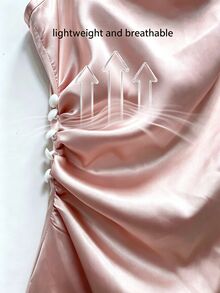 Franclia 女士优雅香槟色缎面连衣裙，腰部褶皱设计，光滑缎面面料，自然垂坠，珍珠纽扣腰部装饰，简约而不失精致，珍珠与缎面材质提升了基础款的优雅气质，适合春夏通勤、日常穿着、冬季、派对、海滩、约会、毕业典礼、商务场合、都市教师制服、圣诞/新年装扮、休闲长裙。 - 粉色 - 查看 4