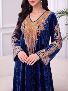 SHEIN Najma 女款復古彩色圖案海軍藍時尚V領長袖春秋優雅金色水鑽天鵝絨長洋裝，幾何圖案洋裝，阿拉伯風格服飾 - 彩色 - 查看 3