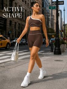 SHEIN Sports 一套运动套装，撞色条纹修身弹力健身背心，高腰提臀瑜伽紧身裤，柔软舒适，适合锻炼、跑步、休闲、瑜伽等场合。 - 棕色 - 查看 6