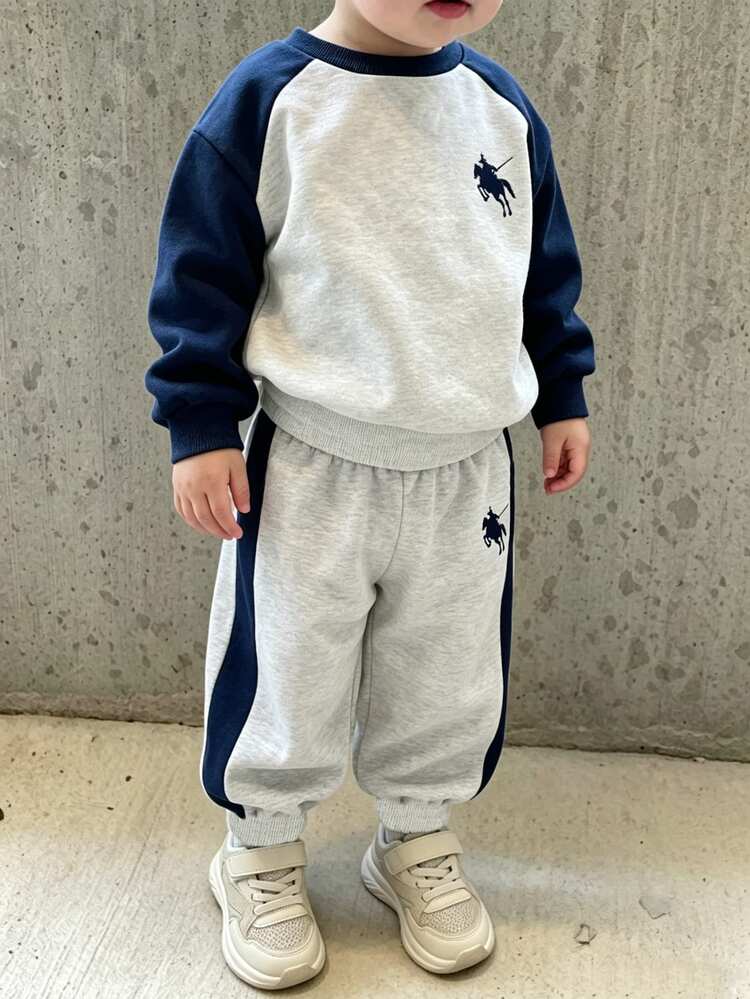 2pcs Set Young Boy Fashion Minimalist College Style Comfortable Crew Neck Sweatshirt & Sweatpants, Minimalist Patchwork Pony Print Design, Suitable For Holiday Gatherings And Parties, Comfortable And Relaxed, Boys' First Choice For Spring, Autumn And Winter, Streetwear, Casual Outfits For And Back To School Gatherings - Multicolor - View 1