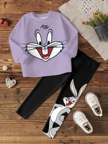 LOONEY TUNES X SHEIN طقم كاجوال للبنات الصغيرات ببلوزة رياضية بياقة دائرية مطبوعة برسومات كرتونية وبنطال ليقنز - أبيض - مشاهدة 8
