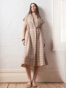 KÆRIA Hus Ulan Midi Cross Font Dress - Soft Volume, Pocket, Notch Lapel, Short Sleeve, Crossover, Midi Length, Wrap, Cinched Waist - Check - Casual - Brown - View 2