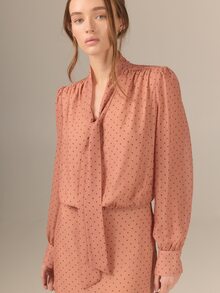 KÆRIA Hus 繫帶領口迷你洋裝－內裡－空氣喬其絨－粉色波點－柔和輪廓，女性化 - 彩色 - 查看 7