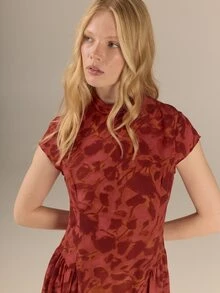 KÆRIA Hus 垂墜式小飛袖中長洋裝－空氣喬其絨－酒紅色－花卉印花，女性化復古優雅，適合婚禮、花園派對、早午餐、夏季 - 彩色 - 查看 2