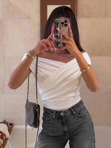 Firerie 女士优雅简约精致时尚休闲无袖不对称荷叶边白色短款上衣，适合日常、通勤、音乐节、度假音乐会狂欢女性 - 杏色 - 查看 2