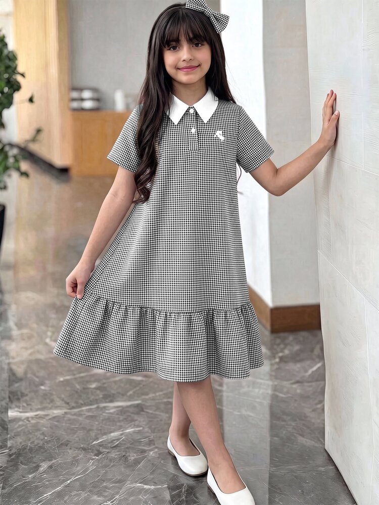 SHEIN Gaun Polo Kerah Blok Warna Kasual untuk Remaja Perempuan, Potongan Pas Badan, Longgar, Bagian Depan Setengah Terbuka, Patchwork, Potongan A-Line, Hiasan Rumbai, Bordir Logo Kecil Halus, Motif Kotak-kotak Tenun Hitam Putih, Cocok untuk Kembali ke Sekolah. - Hitam dan Putih - View 5