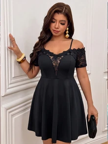 Femmeverse Plus Size Women Spring/Summer Fashion Elegant Off-Shoulder V-Neck Lace Trim Patchwork Short Sleeve Knit Blouse - Black - View 5