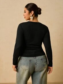Freevana 大尺碼女款黑色長袖圓領保暖內搭衫，腰部抓皺收腹 T-shirt，秋季休閒俐落羅紋修身上衣 - 黑色 - 查看 2