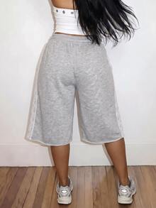 Slaydiva Plus Size Women's Lace Patchwork Drawstring Waist Casual Capri Pants - Grey - View 2