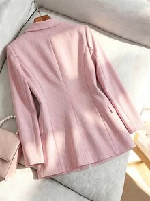 GlowEve CURVE Blazer Wanita Ukuran Plus Elegan dengan Motif Garis-Garis Pink dan Tekstur, Cocok untuk Perjalanan Sehari-hari - Berwarna merah muda - View 2