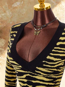 Amplova Women's Tiger Print Fitted Mini Knit Dress - Black - View 5