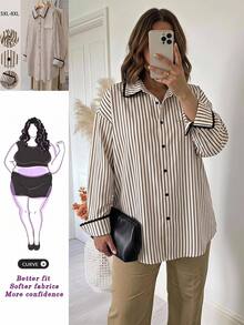 SHEIN CURVE+ 大尺碼女款白色蕾絲拼接圓領落肩T恤 教師節辦公室夏季傳統風 - 黑色 - 查看 1