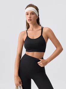 Loungeista 1pc Women's Solid Color Comfortable Racerback Sports Bra - Black - View 7