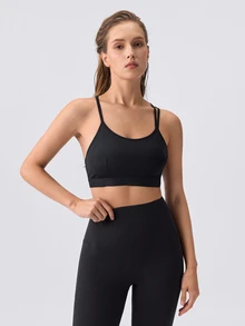 Loungeista 1pc Women's Solid Color Comfortable Racerback Sports Bra - Black - View 3