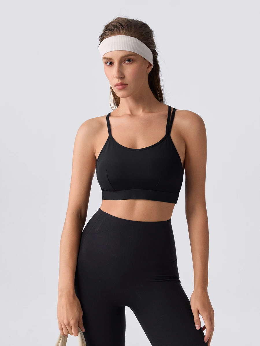 Loungeista 1pc Women's Solid Color Comfortable Racerback Sports Bra - Black - View 1