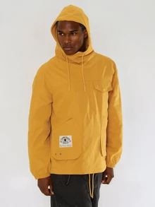 FORM&CHAOS Mantel Trench Pullover Luar Ruangan Pria Warna Kuning dengan Kantong Serbaguna - Kuning - View 5