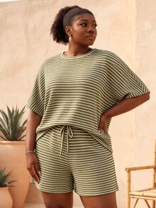 CurvyTilda Plus Size 2pcs Set: Summer Vacation T-Shirt And Shorts, Summer Outfits Elegant - Army Green - View 4