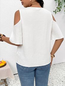 SHEIN Frenchy Plus Size Casual Lace Patchwork Off-Shoulder Blouse - White - View 5