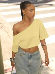 Denimoi Crop Top Off Shoulder dengan Tepi Kasar, Pakaian Streetwear Modis, Pakaian Sehari-hari - Kuning muda - View 6