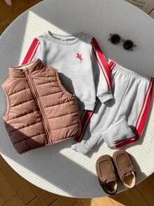 SHEIN 3pcs Baby Boy Cute Autumn/Winter Versatile Deep Blue Fleece Lined Thick Vest Jacket, Grey Long Sleeve Sweatshirt, Long Pants Set, 3-Piece Outfit, Jacket Set, Infant Set, Autumn/Winter Set, Sweatshirt Set, Sports Set - Multicolor - View 5
