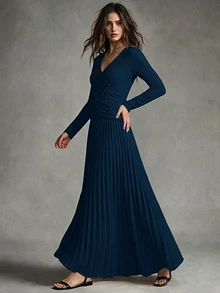 Calvaya Gaun Wanita Elegan dengan Kerah V, Kancing Dekoratif, Warna Polos, dan Hem Berlipit Silang - Biru - View 3
