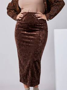 EMERY ROSE Plus Size Women's Autumn/Winter Casual Elegant Party Velvet Solid Brown Bodycon Skirt,Suitable Wedding, Friends Gathering, Festival,Fall,Date Night - Brown - View 9