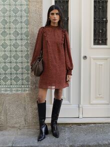 Nöista Rust Brown Paisley Mini Dress With Ruffle Neckline, Puff Sleeves And Fitted Cuffs. A Cute, Elegant Vintage Style For Fall And Going Out Party Everyday - Redwood - View 13