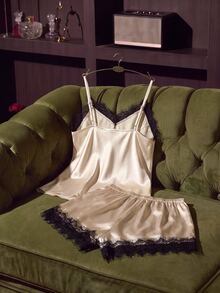 SilkySpell Conjunto de pijama con top camiseta de satén con adorno de encaje y shorts - Champán - Ver 2