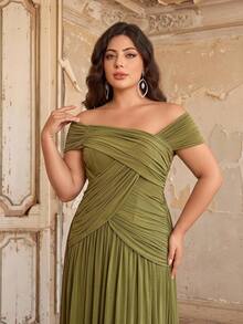 Aureia Plus Size Elegant Romantic Green Off-Shoulder Ruched Patchwork A-Line Evening Dress, Suitable For Evening Party, Date, Ball, Vacation, Wedding, Event, Bridesmaid Dress - Green - View 4